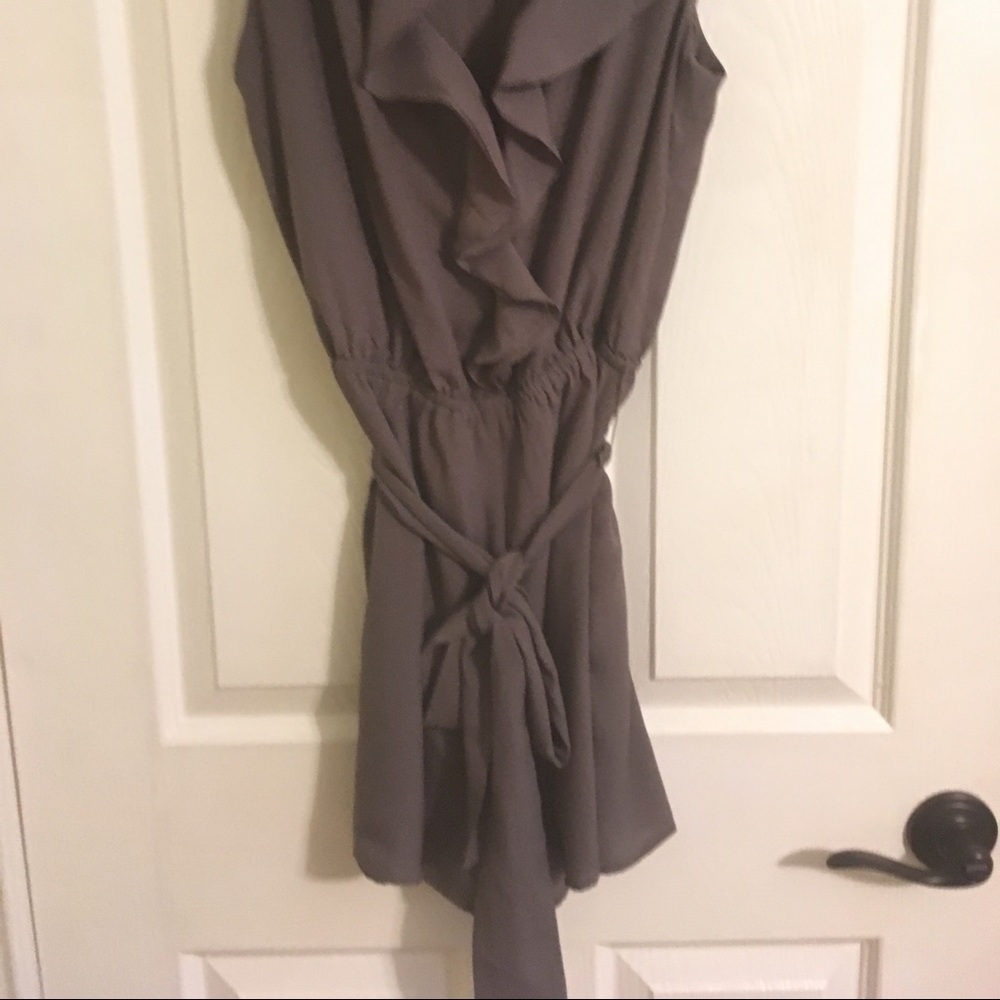 BCBGeneration Taupe ruffle top romper